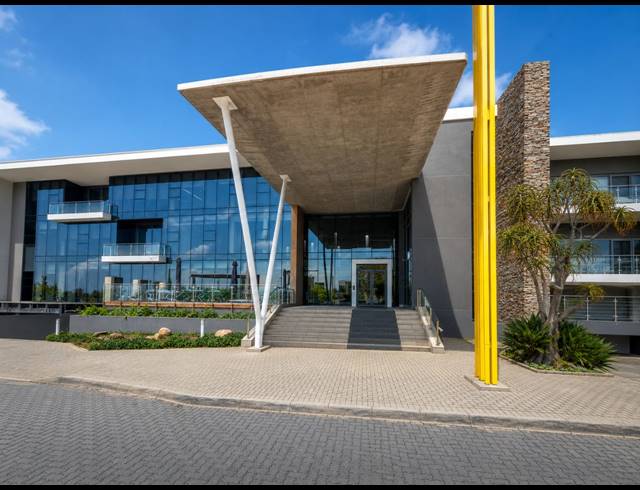 249M² OFFICE TO LET IN BRYANSTON